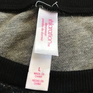 Black sweatshirt